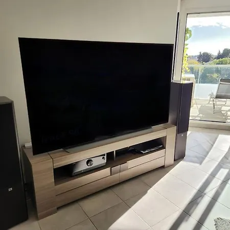 Bel Avec Terrasse Et Clim Apartamento