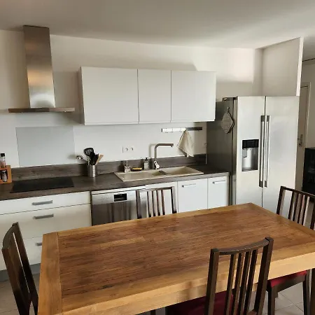 Bel Avec Terrasse Et Clim Apartamento *